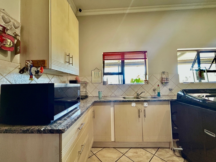 To Let 4 Bedroom Property for Rent in Wigwam North West